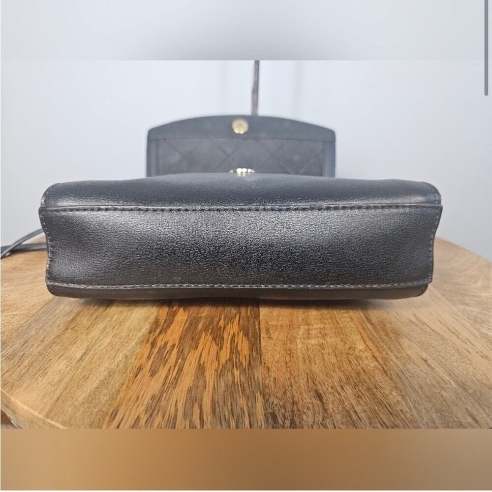 Michael Kors Elegant Black Crossbody Bag - Picture 3 of 10